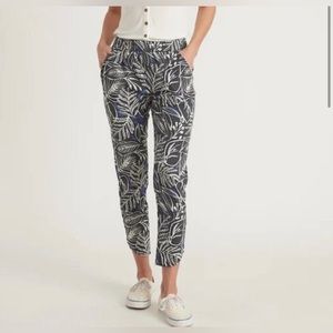 Allison Pant in Phantom/White Foliage Print